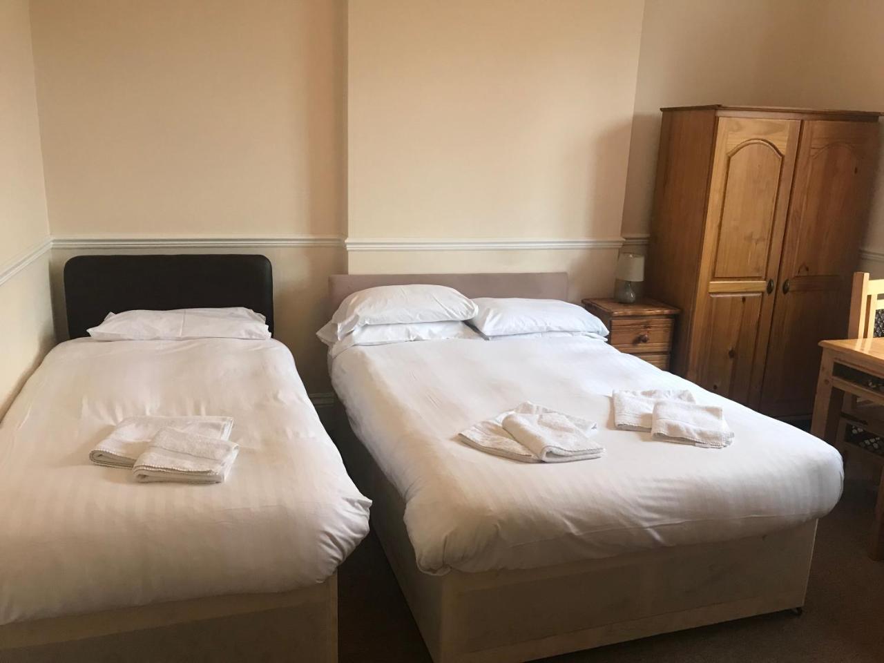 Queen Victoria Hotel Wolverhampton Esterno foto