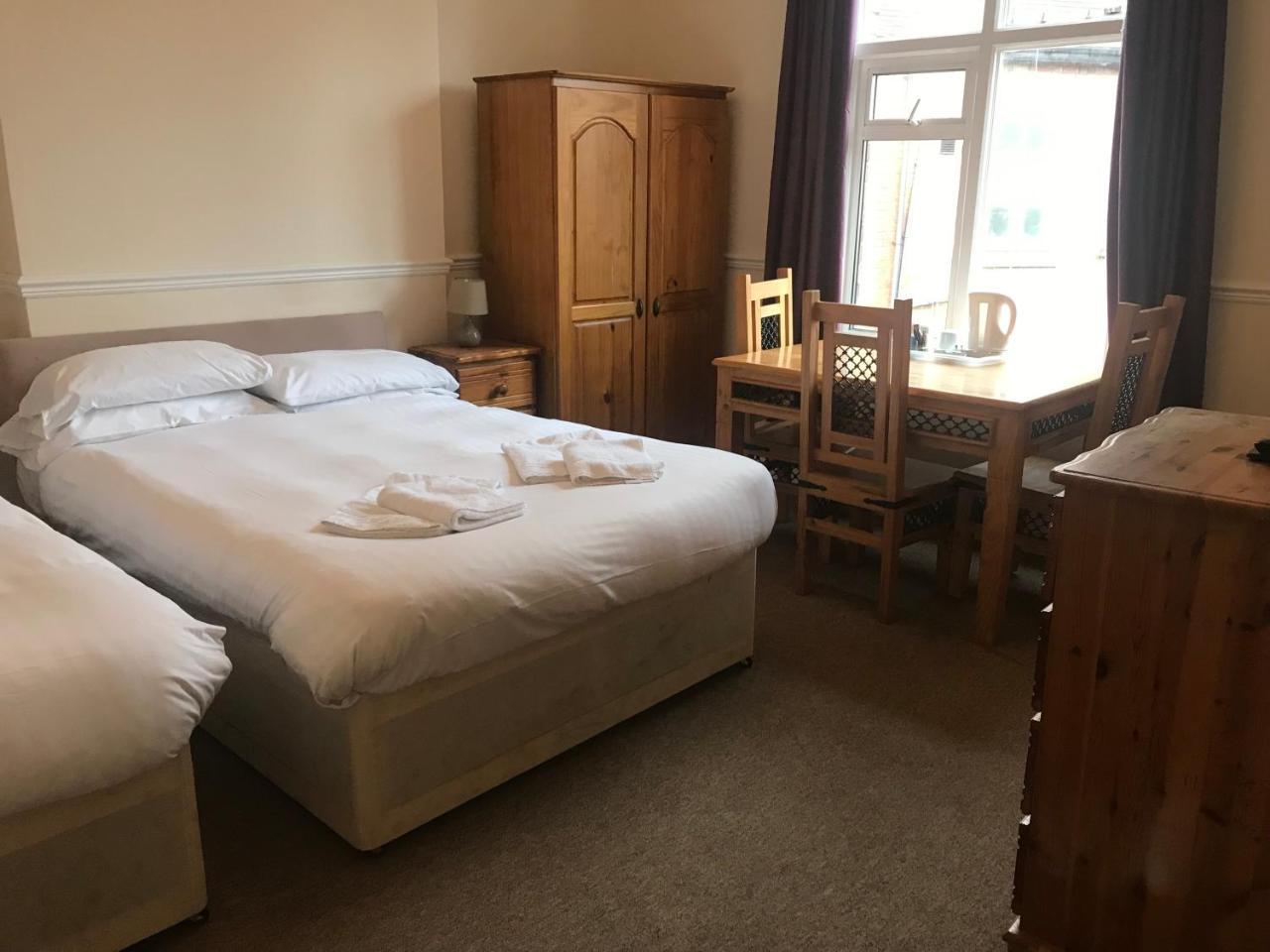 Queen Victoria Hotel Wolverhampton Esterno foto